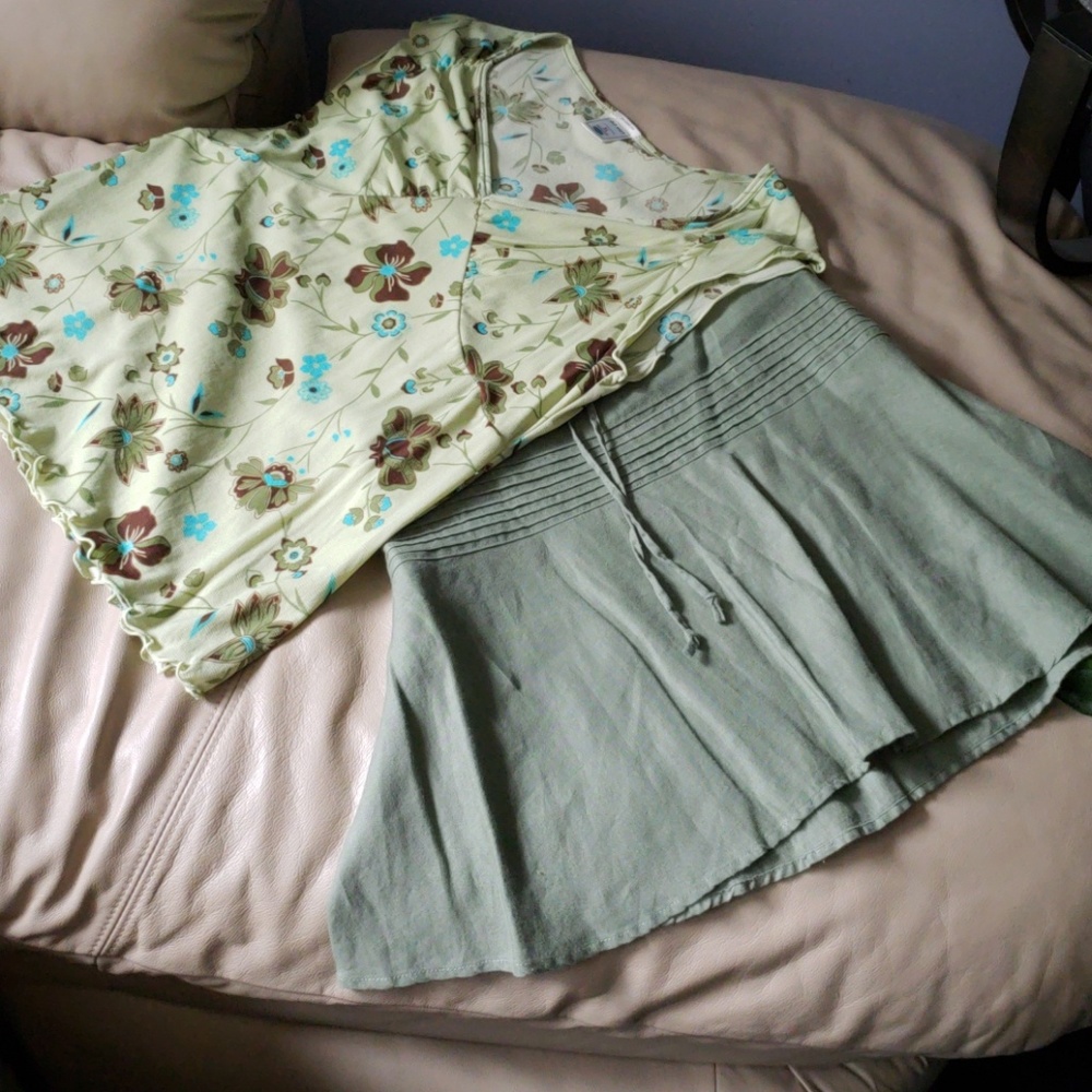 Old Navy Blouse/Skirt set